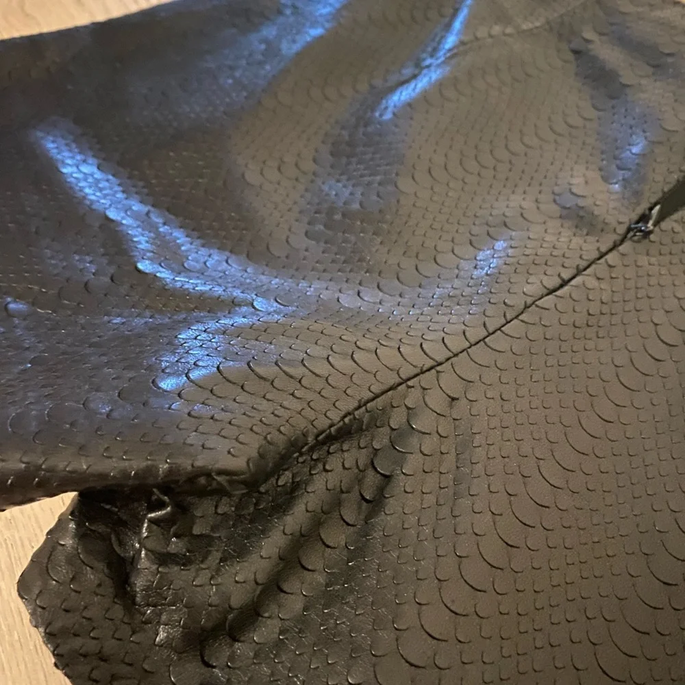 NWT J Brand Black Leather Shorts - Picture 8 of 13